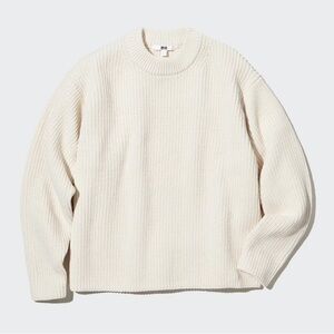 Uniqlo Washable Soft Knit Crewneck Sweater